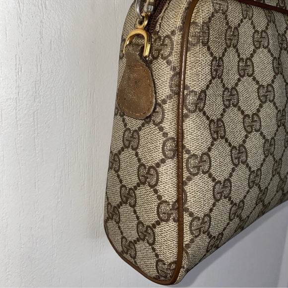 Vintage Gucci Crossbody - Picture 4 of 16
